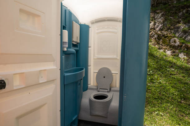 Best Portable restroom trailer rental  in Saratoga, CA